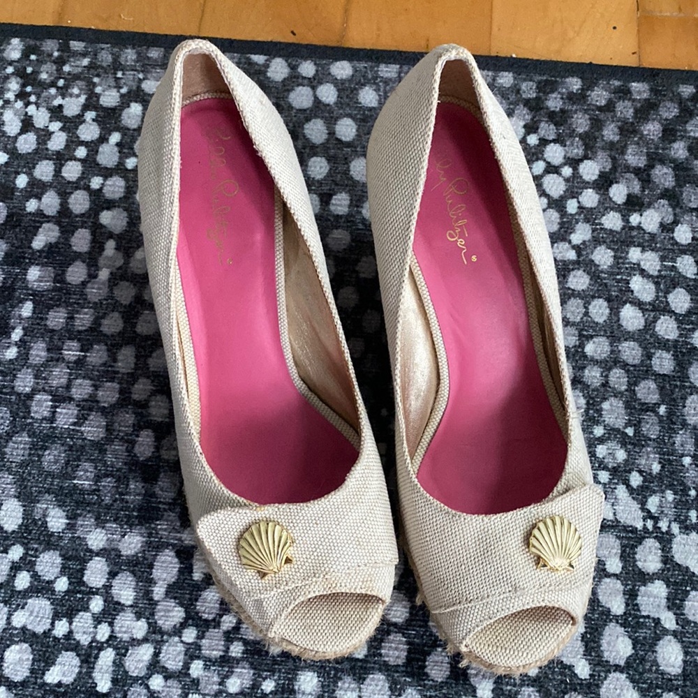 Tan/cream wedges espadrilles sz 7 - lily Pulitzer